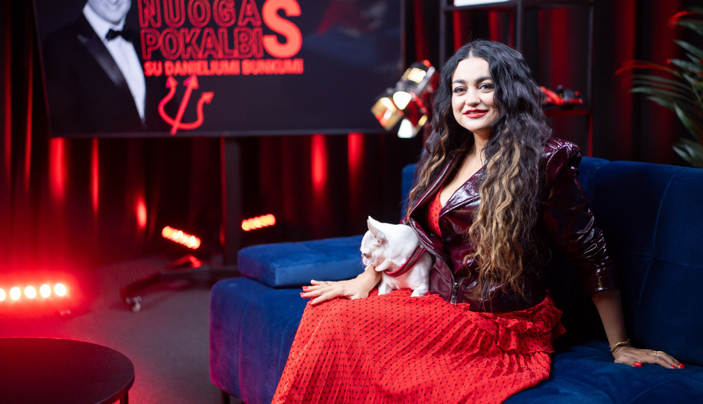 Жігіттің қызға айналуы бейнеленген порно комикстері